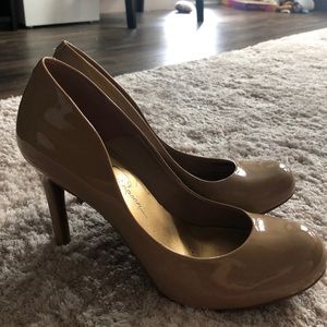 Jessica Simpson Tan Heels Size 9